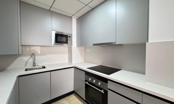 Revente - Appartement -
Torrevieja - torrevieja