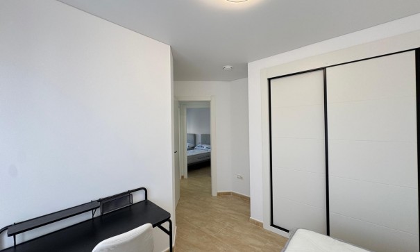 Revente - Appartement -
Torrevieja - torrevieja