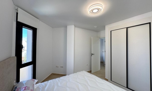 Revente - Appartement -
Torrevieja - torrevieja