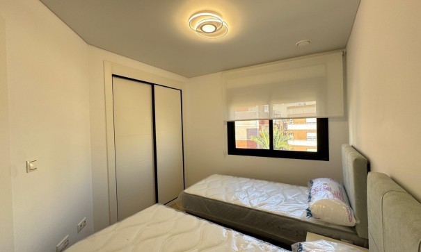 Revente - Appartement -
Torrevieja - torrevieja