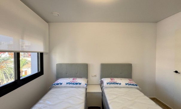 Revente - Appartement -
Torrevieja - torrevieja