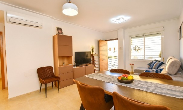 Videresalg - Fritliggende villa -
Algorfa - La Finca Golf Resort