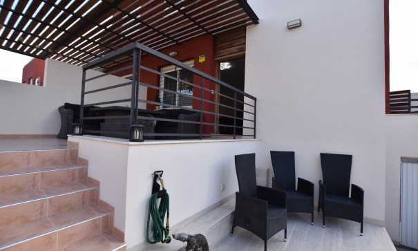 Videresalg - Fritliggende villa -
Algorfa - La Finca Golf Resort