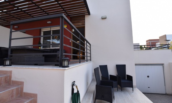 Videresalg - Fritliggende villa -
Algorfa - La Finca Golf Resort