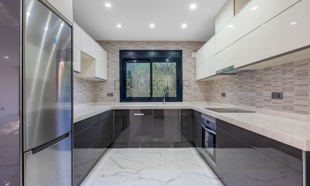 Resale - Freistehende Villa -
Orihuela Costa - Campoamor