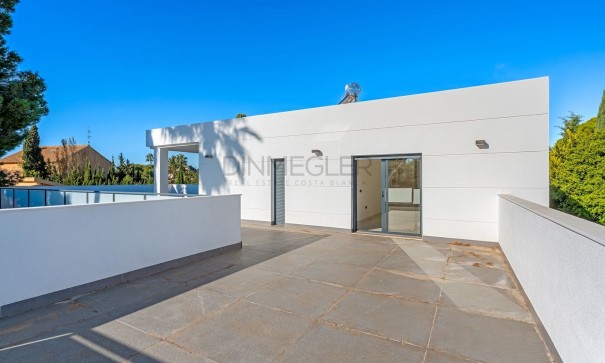 Resale - Freistehende Villa -
Orihuela Costa - Campoamor