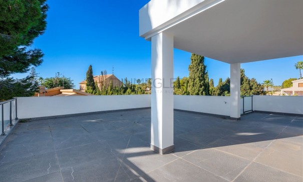 Resale - Freistehende Villa -
Orihuela Costa - Campoamor