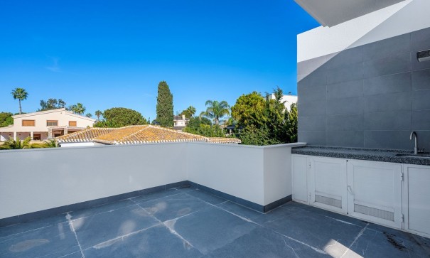 Resale - Freistehende Villa -
Orihuela Costa - Campoamor
