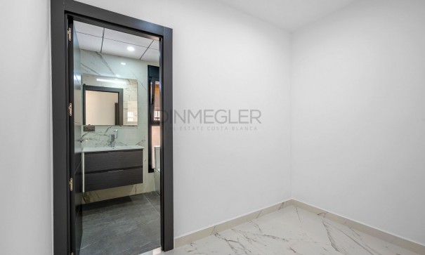 Resale - Freistehende Villa -
Orihuela Costa - Campoamor