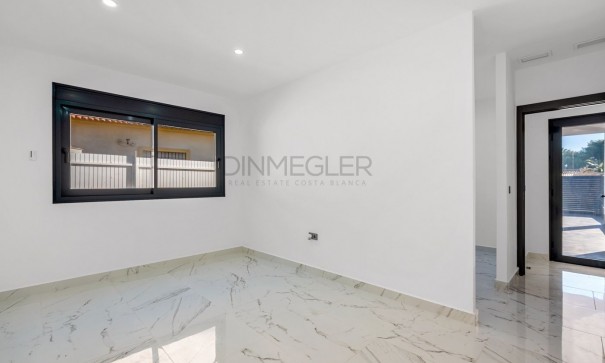 Resale - Freistehende Villa -
Orihuela Costa - Campoamor