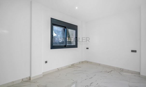 Resale - Freistehende Villa -
Orihuela Costa - Campoamor