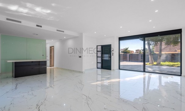 Resale - Freistehende Villa -
Orihuela Costa - Campoamor