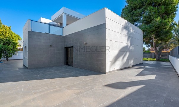 Resale - Freistehende Villa -
Orihuela Costa - Campoamor