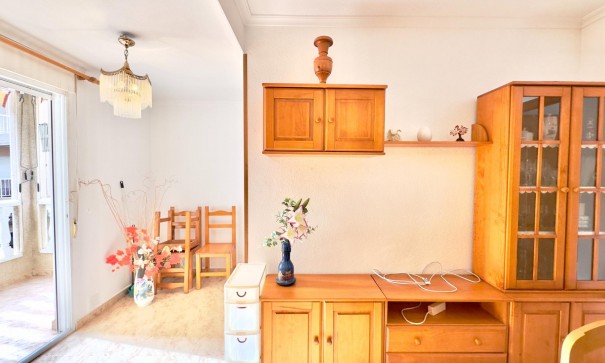 Sale - Apartment Flat -
Torrevieja - Centro