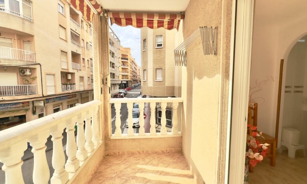 Sale - Apartment Flat -
Torrevieja - Centro