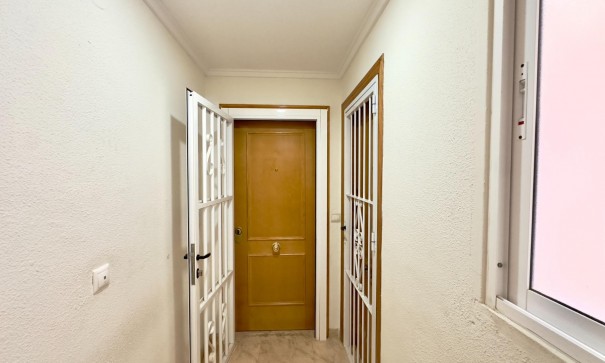 Sale - Apartment Flat -
Torrevieja - Centro