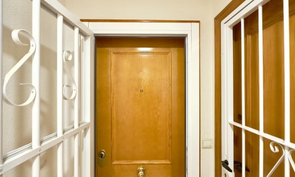 Sale - Apartment Flat -
Torrevieja - Centro