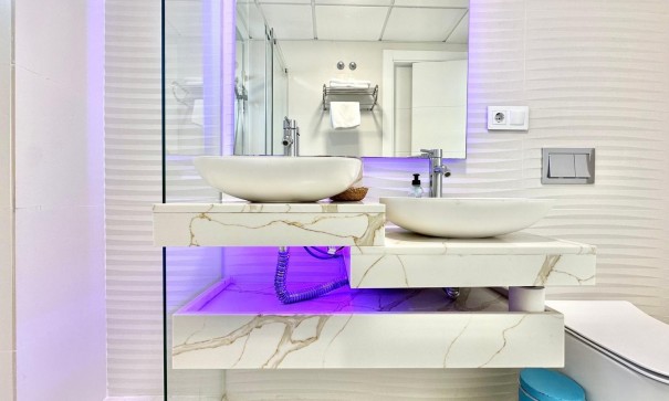 Venta - Apartamento piso -
Finestrat