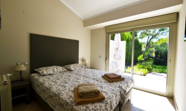 Återförsäljning - Fristående villa -
Orihuela - Las Colinas Golf