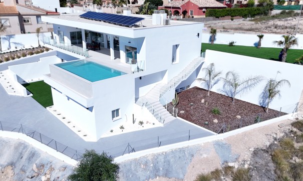 Sprzedaż - Willa wolnostojąca -
La Marina