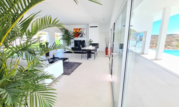 Sprzedaż - Willa wolnostojąca -
La Marina