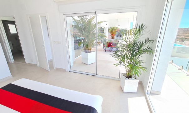 Sprzedaż - Willa wolnostojąca -
La Marina