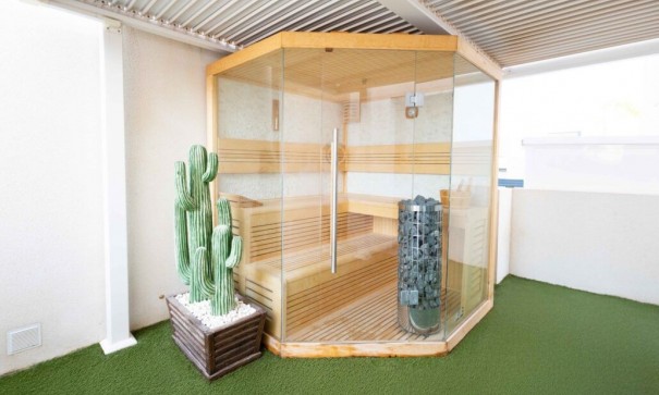 Herverkoop - Vrijstaande Villa -
Los Montesinos - La Herada