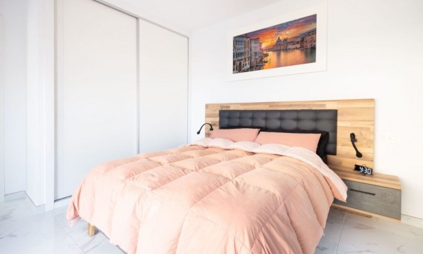 Herverkoop - Vrijstaande Villa -
Los Montesinos - La Herada