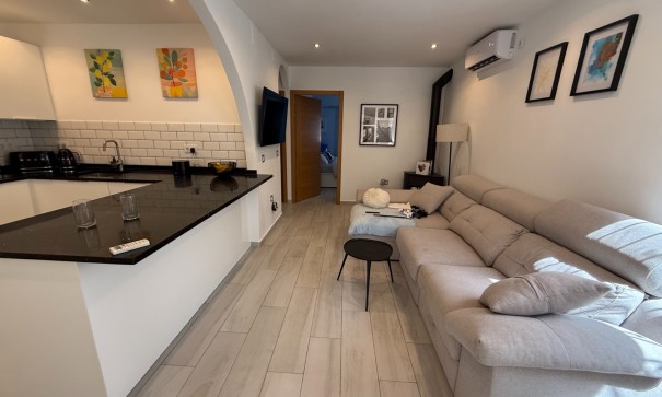 Herverkoop - Vrijstaande Villa -
Orihuela Costa - Villamartín