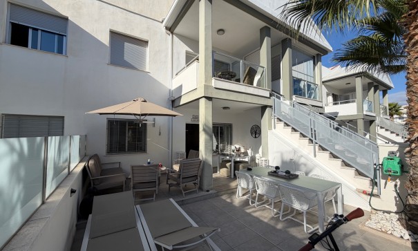 Sale - Apartment Flat -
Orihuela Costa - La Florida