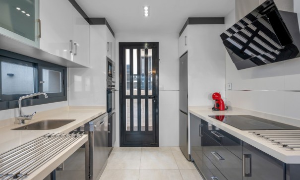 Sprzedaż - Willa wolnostojąca -
Orihuela Costa