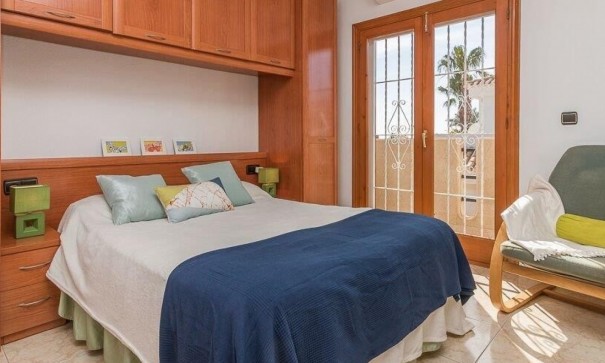 Resale - Stadthaus -
Orihuela Costa - Playa Flamenca