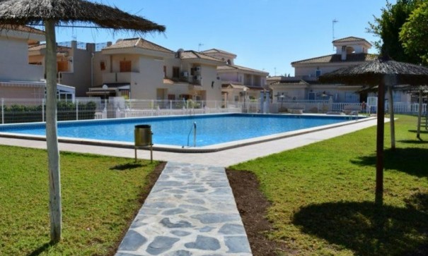 Resale - Stadthaus -
Orihuela Costa - Playa Flamenca