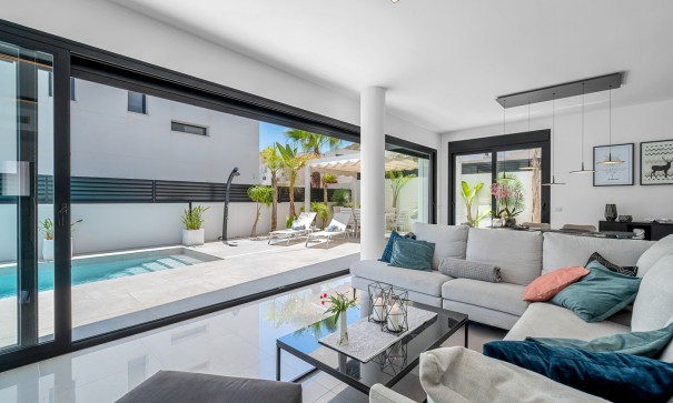 Sale - Detached Villa -
Guardamar del Segura