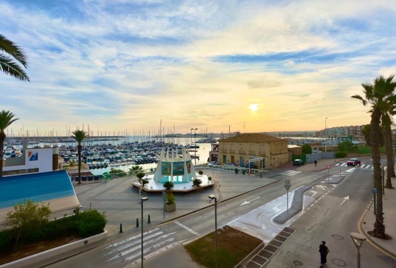 Herverkoop - Appartement / Flat -
Torrevieja - torrevieja