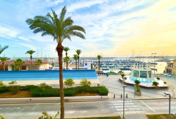 Herverkoop - Appartement / Flat -
Torrevieja - torrevieja