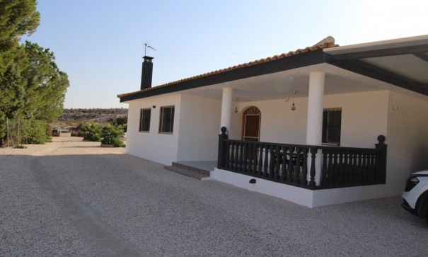 Sale - Detached Villa -
Fortuna