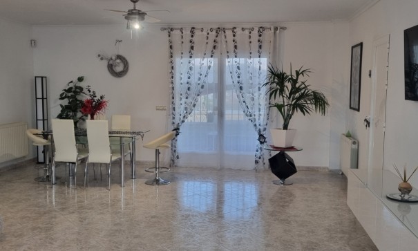 Sprzedaż - Willa wolnostojąca -
Hondón de los Fráiles