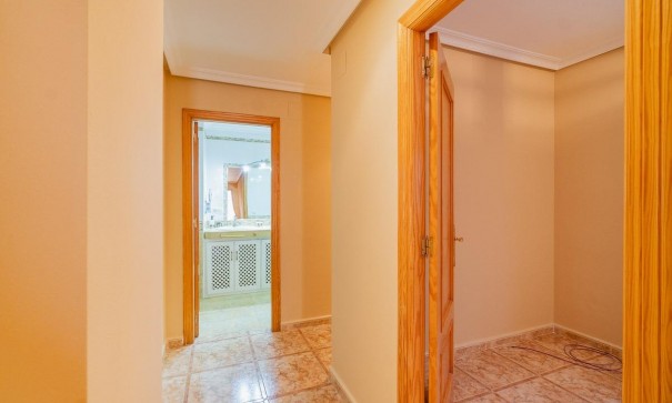 Herverkoop - Apartement Flat -
Torrevieja - Centro