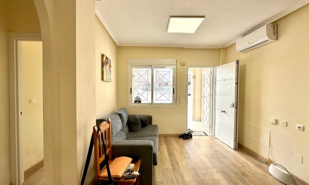 Herverkoop - Apartement Flat -
Torrevieja - Torreblanca