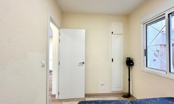 Herverkoop - Apartement Flat -
Torrevieja - Torreblanca