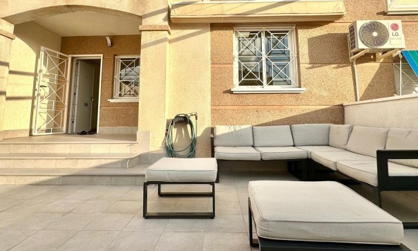 Herverkoop - Apartement Flat -
Torrevieja - Torreblanca