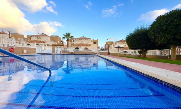 Herverkoop - Apartement Flat -
Torrevieja - Torreblanca