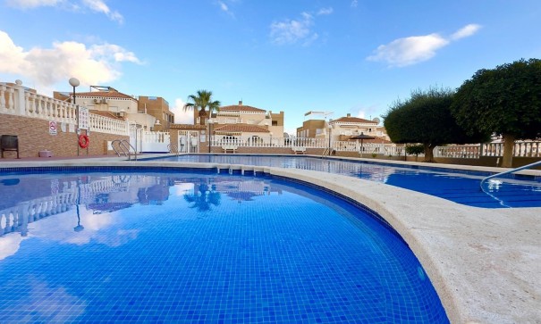 Herverkoop - Apartement Flat -
Torrevieja - Torreblanca