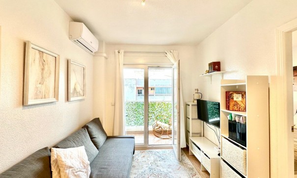 Herverkoop - Apartement Flat -
Torrevieja - Centro