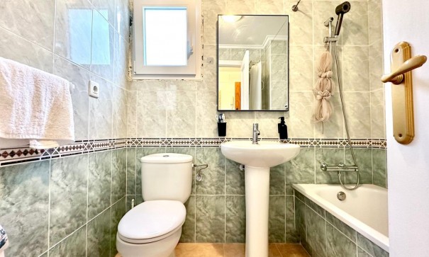 Herverkoop - Apartement Flat -
Torrevieja - Centro