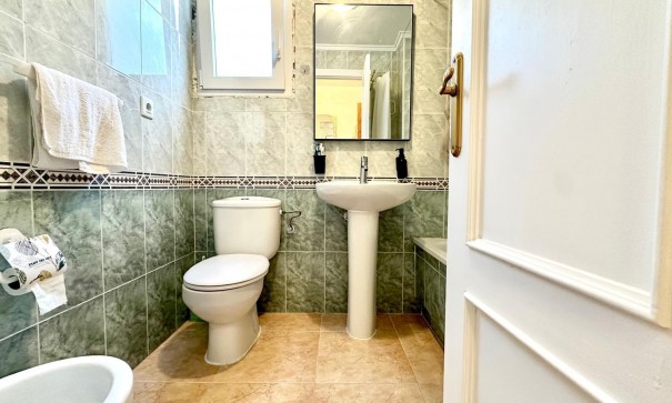 Herverkoop - Apartement Flat -
Torrevieja - Centro