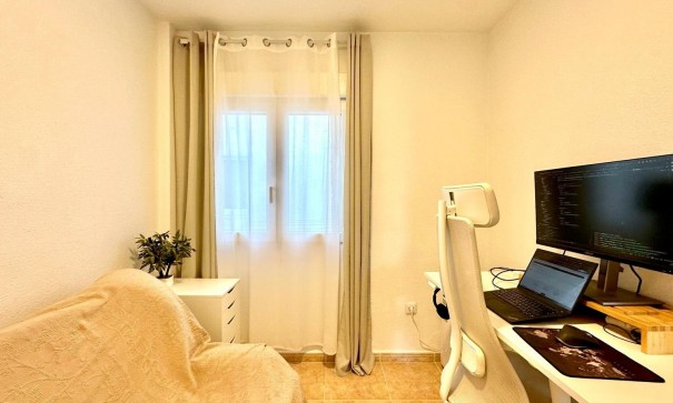 Herverkoop - Apartement Flat -
Torrevieja - Centro