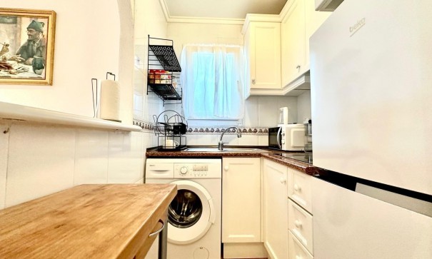 Herverkoop - Apartement Flat -
Torrevieja - Centro