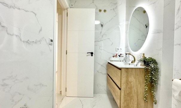 Videresalg - Lejlighed lejlighed -
Orihuela Costa - Playa Flamenca Norte